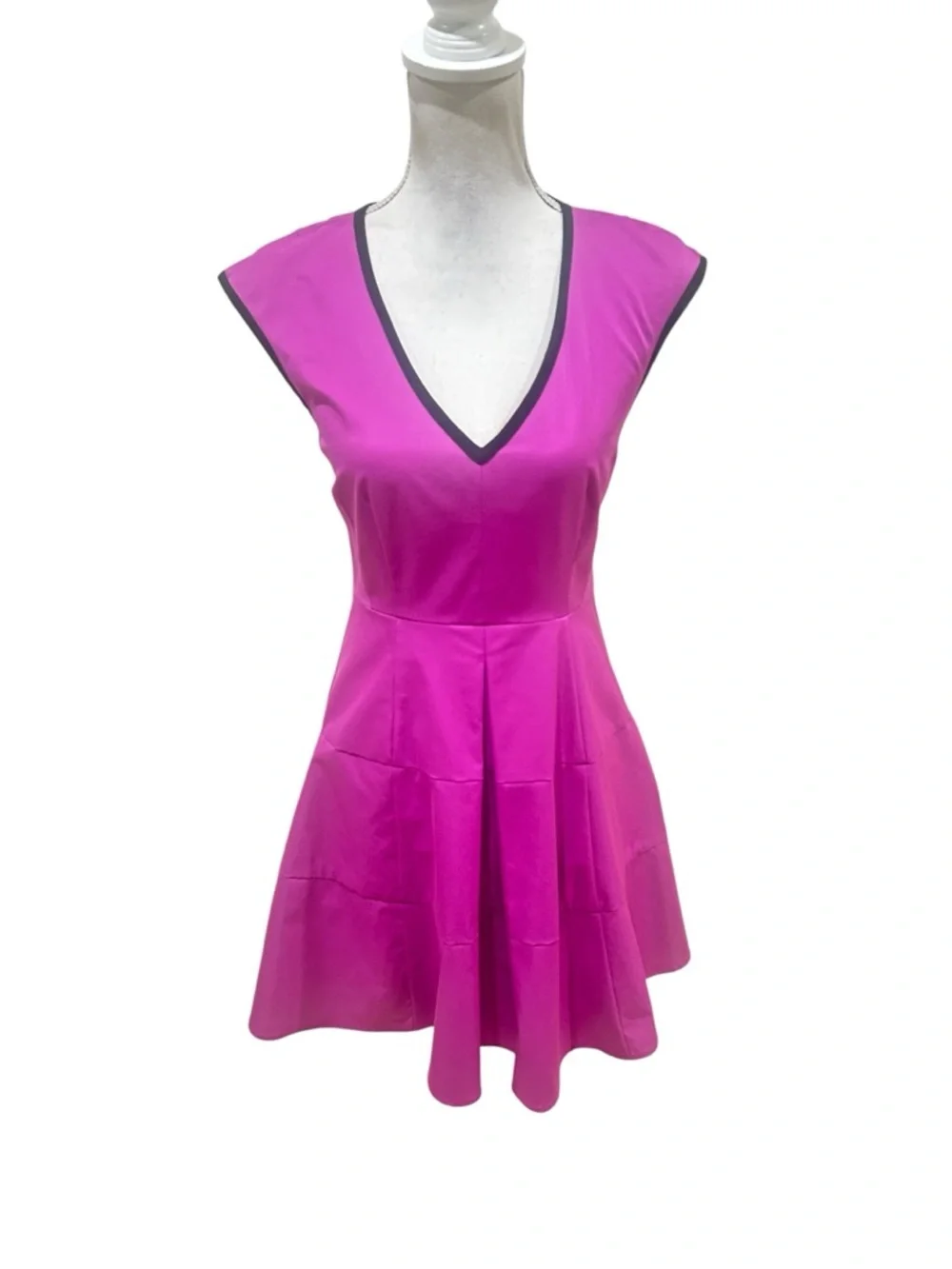 Nanette lepore berry v neck fit & flare mini dress black trim lined nyc made 4